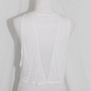 Mesh Peekaboo Back Crop Top Womens Medium White Muscle Shirt Exercise EUC